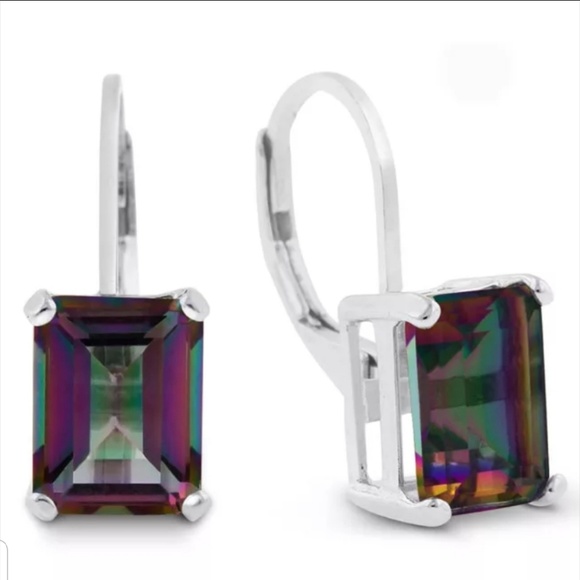 Jewelry - 🌺NWT 4.5C Emerald Cut Mystic Topaz Earring